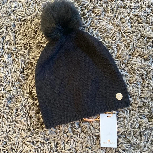 NWT Bruno Magli Cashmere Knit Beanie Bruno Magli Cashmere Colorblock Jersey Knit | Mercari main image 4